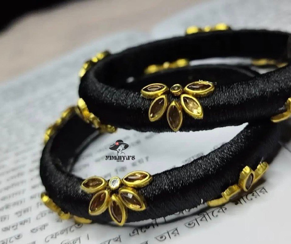 রেশমি সুতার হ্যান্ড মেইড চুরি (২ পিস সেট)