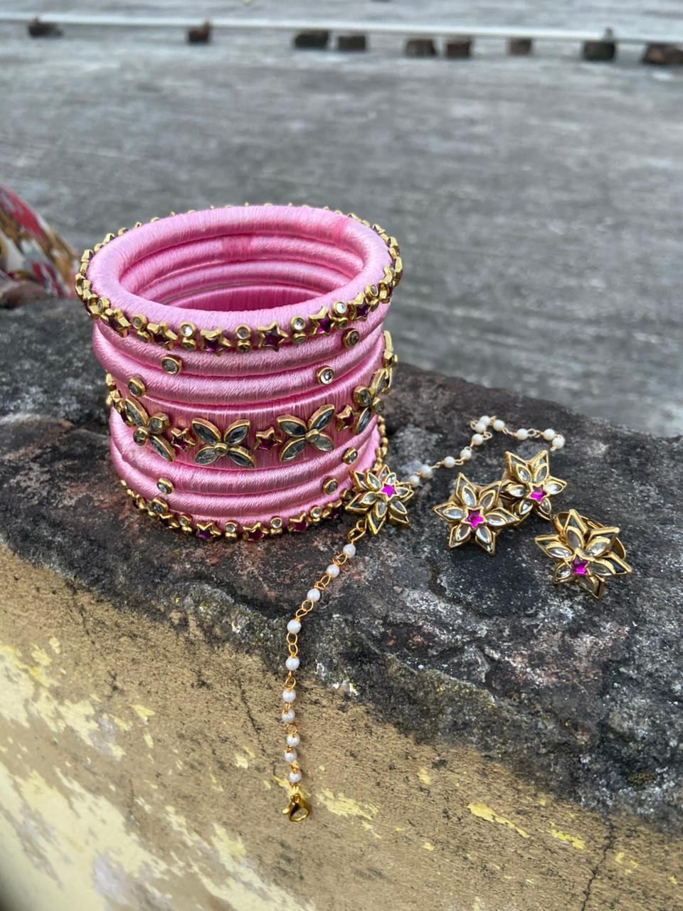 রেশমি সুতার হ্যান্ড মেইড চুরি (কম্বো সেট)