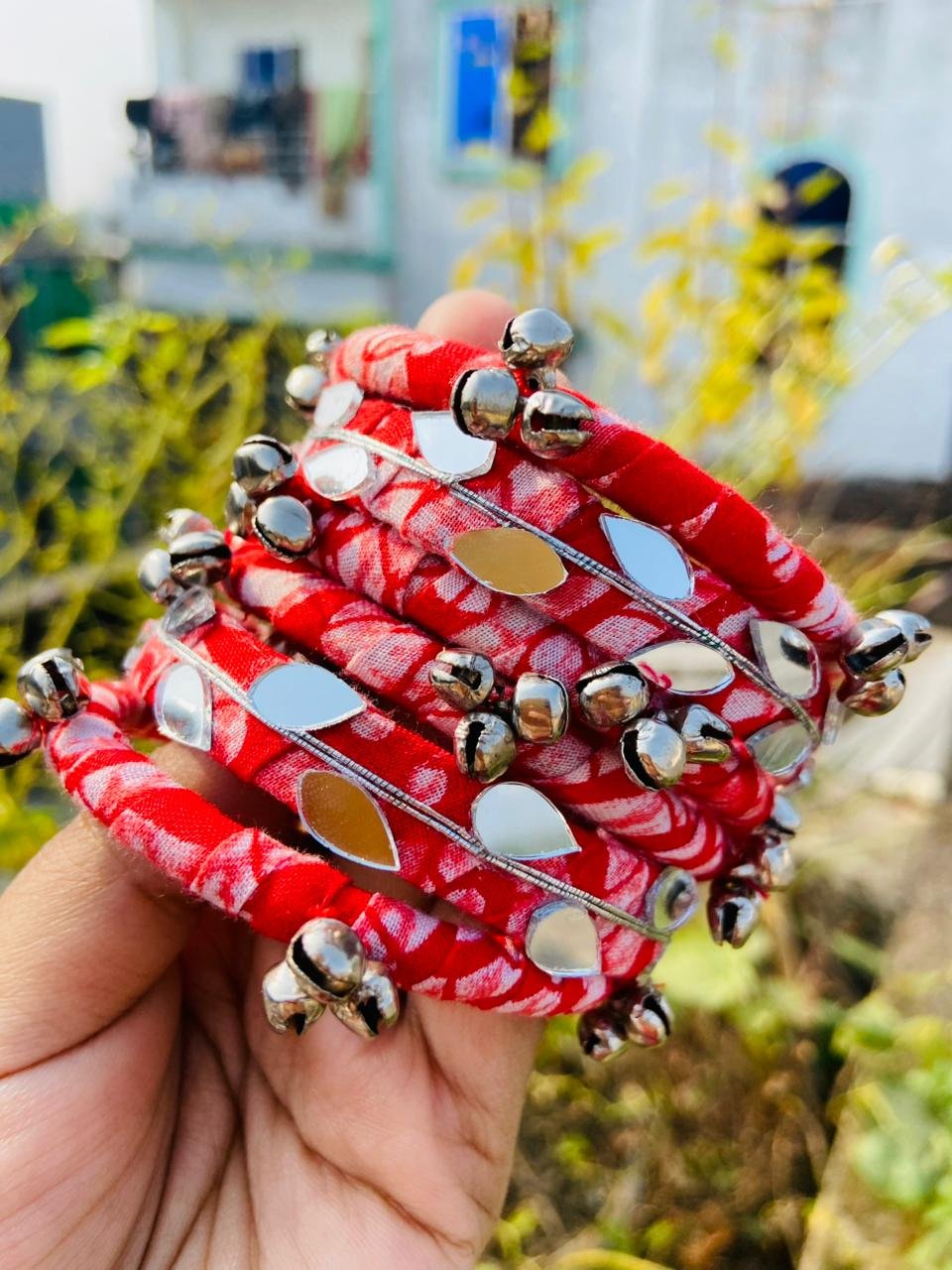 রেশমি সুতার হ্যান্ড মেইড চুরি ( ৬ পিস সেট)