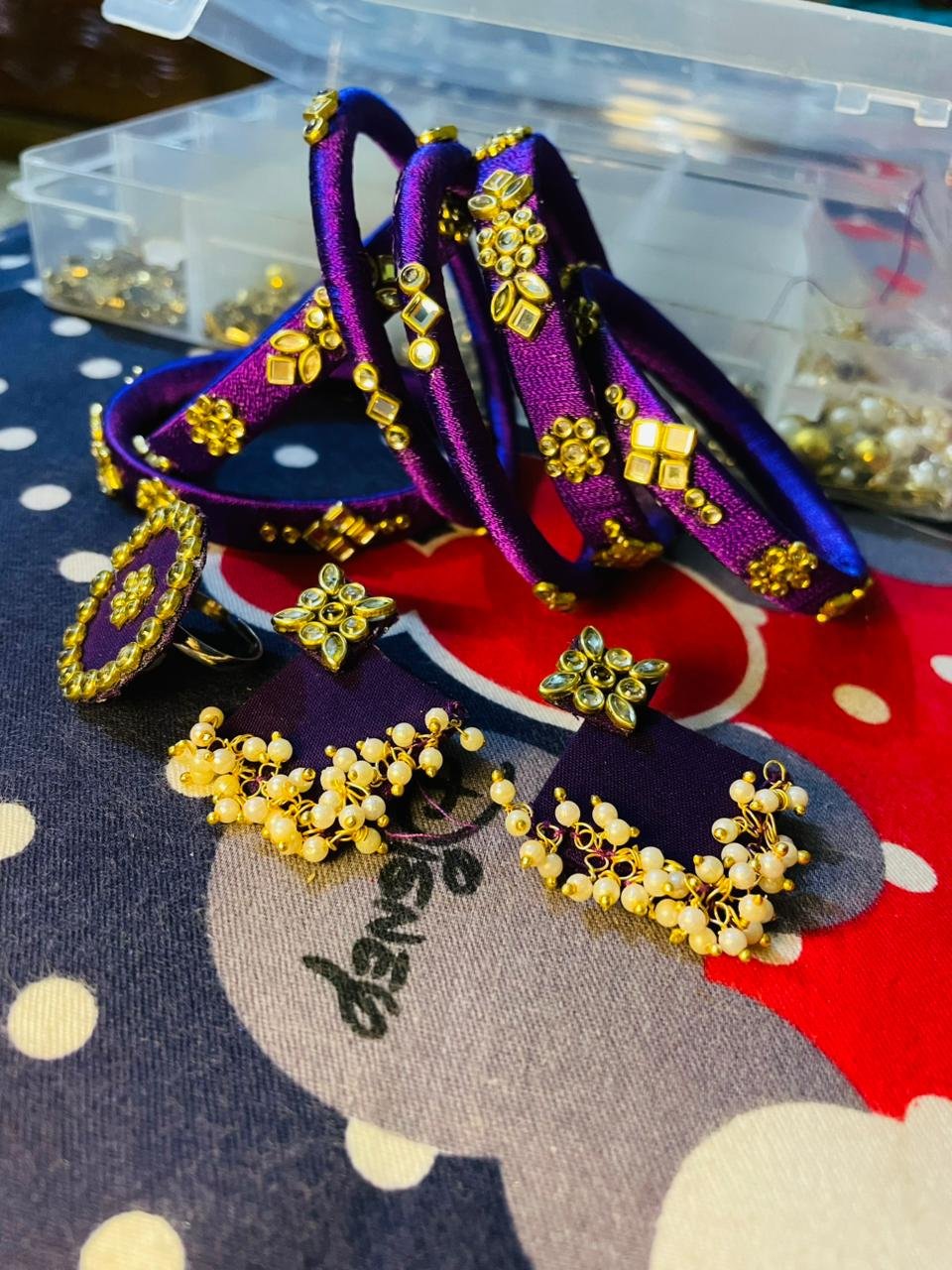 রেশমি সুতার হ্যান্ড মেইড চুরি, কানের দুল ও আংটি সেট